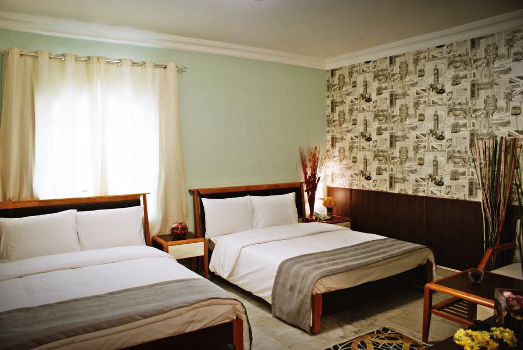 Weekend Hotel & Apartments Маскат Экстерьер фото