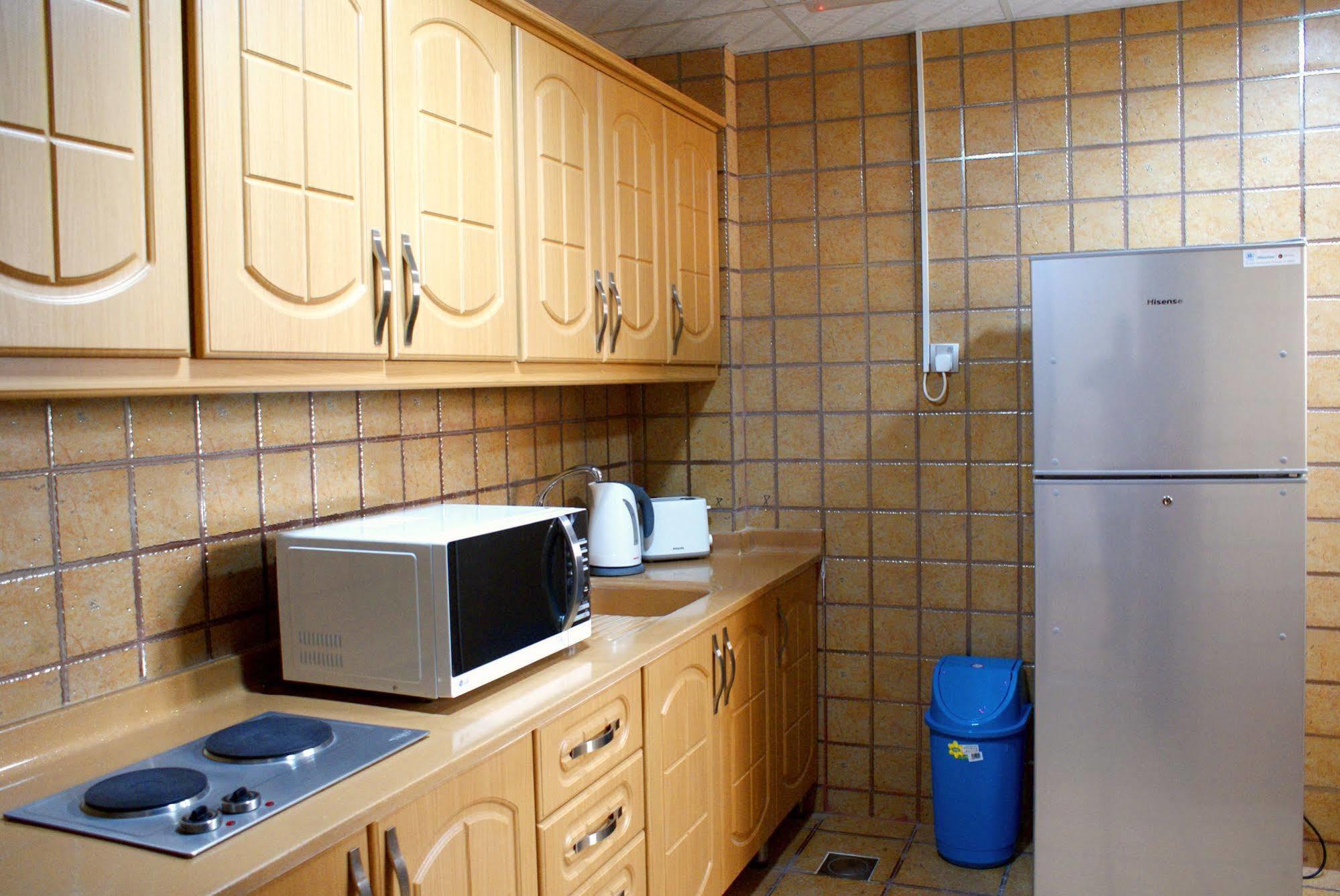 Weekend Hotel & Apartments Маскат Экстерьер фото